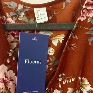 NWT dress size large (E109)